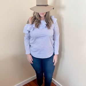 Calvin Klein XL off-shoulder blouse